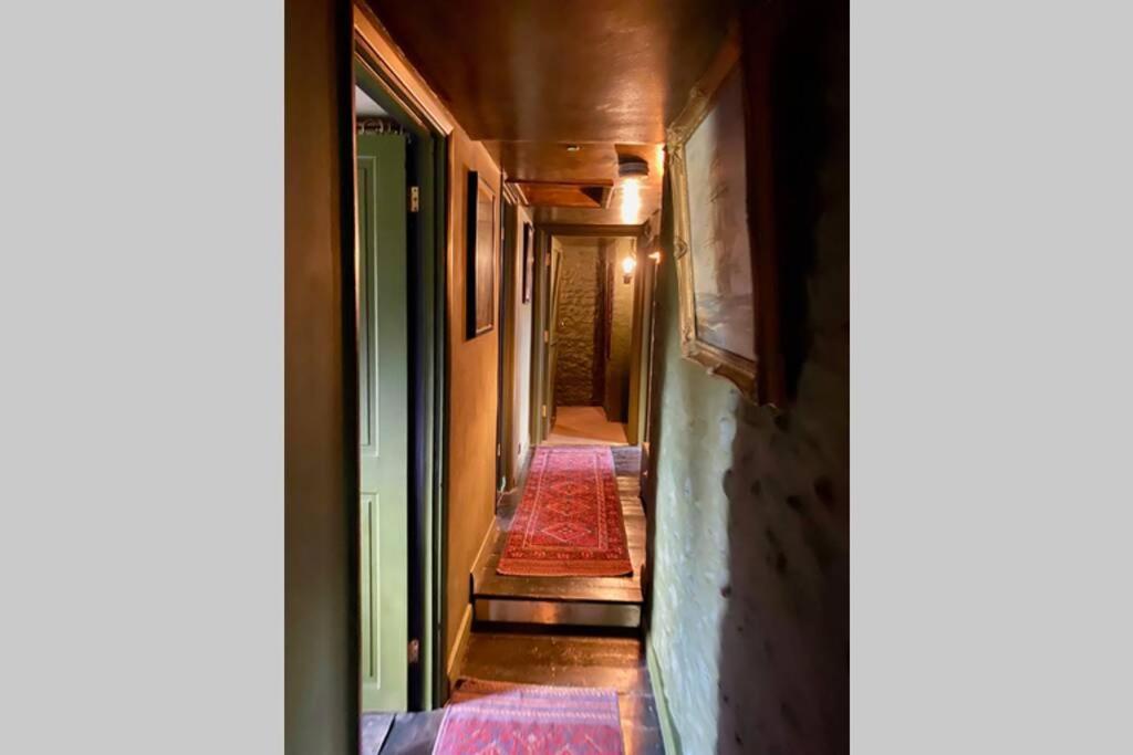 Appartamento 17Th Century Boutique Getaway In The Countryside Martin Mill Esterno foto