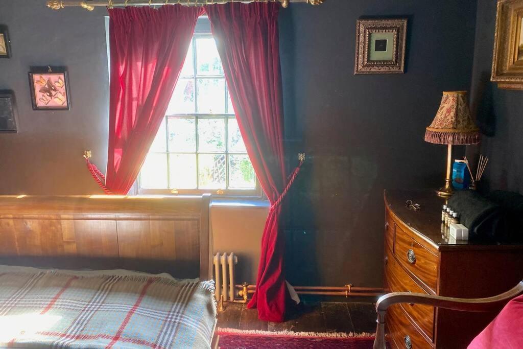 Appartamento 17Th Century Boutique Getaway In The Countryside Martin Mill Esterno foto